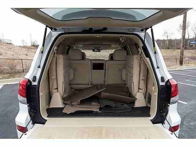 I want to sell my 2015 Lexus LX 570 4WD 4dr, i am moving out of the country, No mechanical Fault, No accident, Single Owner, contact me for more details:
Callrobert1931@gmail.com