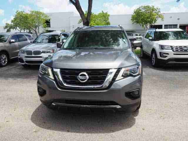 2017 Nissan Pathfinder Platinum for sale
Used 2017 Nissan Pathfinder Platinum
2017 Nissan Pathfinder Platinum , it is still very clean like new, it is GCC Specification , full option with pe...