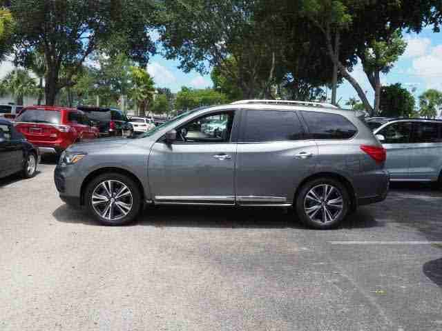 2017 Nissan Pathfinder Platinum for sale
Used 2017 Nissan Pathfinder Platinum
2017 Nissan Pathfinder Platinum , it is still very clean like new, it is GCC Specification , full option with pe...