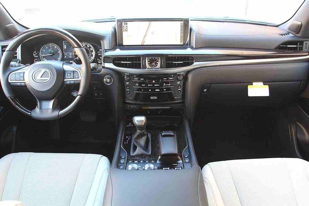 2020 model Lexus Lx 570 Super Sport Petrol Full Option
Automatic transmission, 8 cylinder engine, and beige interior. GCC specs . GCC import Suv . sale in state of Bailleul EU.
Ibrahim mohammed ha...