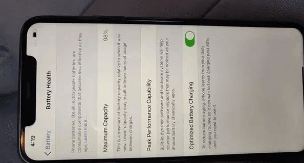 IPhone 11 pro max display changed
Iphone 11 pro max
Display changed
256 gb
Only mobile
Face id everything working perfectly
Small dent on bottom