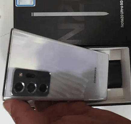 Samsung Galaxy Note 20 ultra 5G white
Hello everyone I want to sell my phone
Samsung Galaxy Note 20 ultra 5G
256GB memory 12gb ram
Complete accessories with box and cover free
Eureka warranty
Mobil...