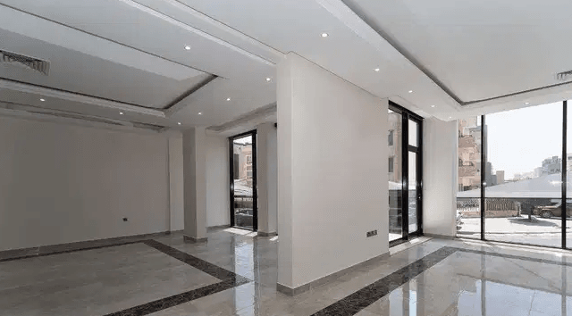Salwa - 4 Bdr duplex w/common s.pool
Nice duplex apartment in Salwa, Kuwait.
Ground floor – spacious living and dining area, kitchen, guest toilet, maid’s room w/shower.
Basement –...