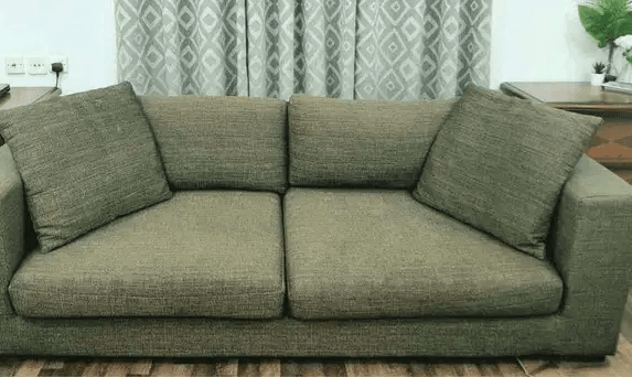 Sofa For sale
Dear IIK Viewers,
Sofa ( 3 seater) with good condition available for throw away price at Salmiya Block 12.
Please Contact Mob No:90906915 .
