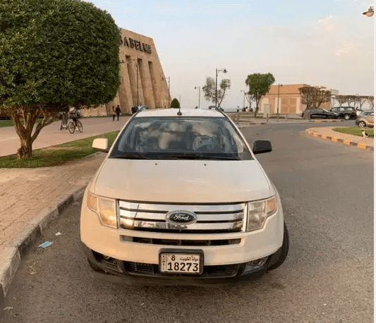 For Edge 2010
112,000 KM.
Sensor Park.
Electric Seats.
Auto Light LED.
Cruise Control.
Doors Lock with passwords.
Excellent air conditioner.
Without accidents.
Very clean.
All consumable parts have be...