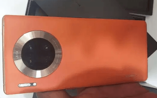 Huawei mate 30 pro 5G Orange
Complete accessories with box
Color Orange 256Gb memory
Contact number +96565846933