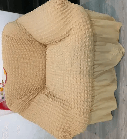 Sofa couch
Urgent sale. 6 seater , 3, 2 and 1. Used and with sofa covers as the leather is wearing out.