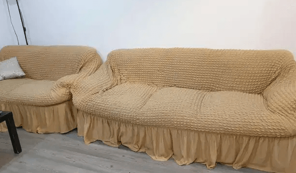 Sofa couch
Urgent sale. 6 seater , 3, 2 and 1. Used and with sofa covers as the leather is wearing out.