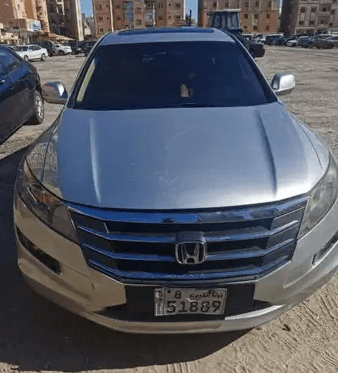 Honda croostour 2010
Honda croostour 2010 good condition selling front of house bring your mechanic with you everything working condition price 1300 can be reduced after see the vehicle if you want c...