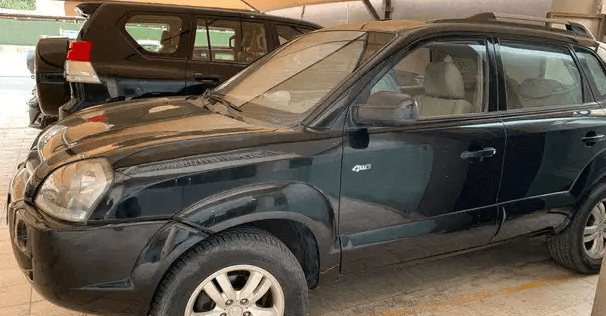 Hyundai Tucson (2007) in excellent condition for Sale
Very well maintained and in excellent condition. only 70,000 Kms done. Single owner. Price Negotiable, please call for details.