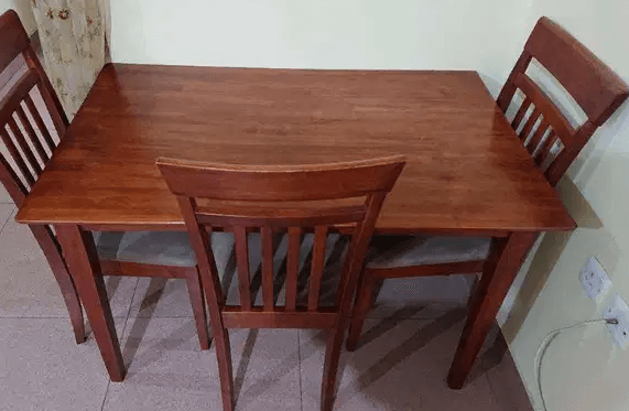 Dining Table
Need to clear urgently, dining table from Safat Alghanim for KD 20/- negotiable, interested buyers can WhatsApp me.