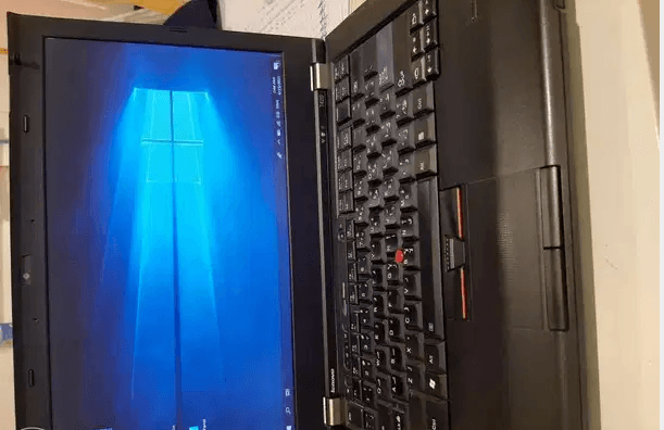 للبيع جهاز قوي جدا لينوفو Thinkpad T420
جهاز كل جديد
بطاريه دبل
سرعه i7
هاردسك 500
رام 4 DDR3
حجم الشاشه 14.1
بصمه - كاميره - اضاءه للكيبورد