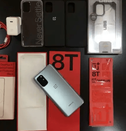 ONEPLUS 8T. 12GB Ram / 256GB Storage.
ONEPLUS 8T. 12GB Ram / 256 Storage.Like New. With Box and Charger. Original Tempred Glass Screen Protector. and Orginal 4 Covers. UAG. Karbon Case. Sandstorm. an...